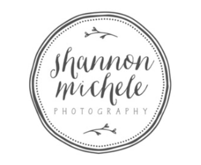 Shop Shannon Michelle Photography logo